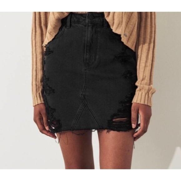 Hollister Co. Dresses & Skirts - Hollister high-rise black denim skirt